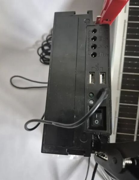 Автономний сонячний комплект для електропастуха 12V MF1420 (панель 20W, АКБ 12Ah, 3 LED лампи, 3&times;USB) MF1420 фото